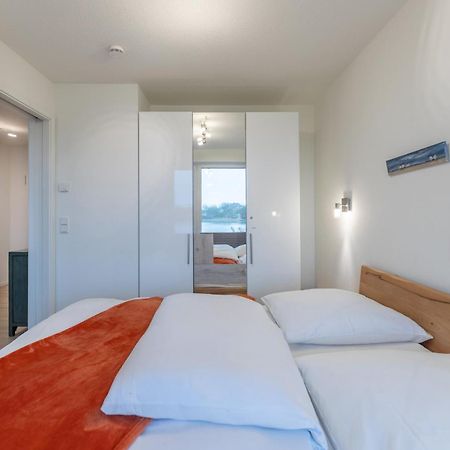 Ferienwohnung "Halligstork" Direkt Am Nordseedeich Mit Blick Auf Den See Nordstrand Exterior photo